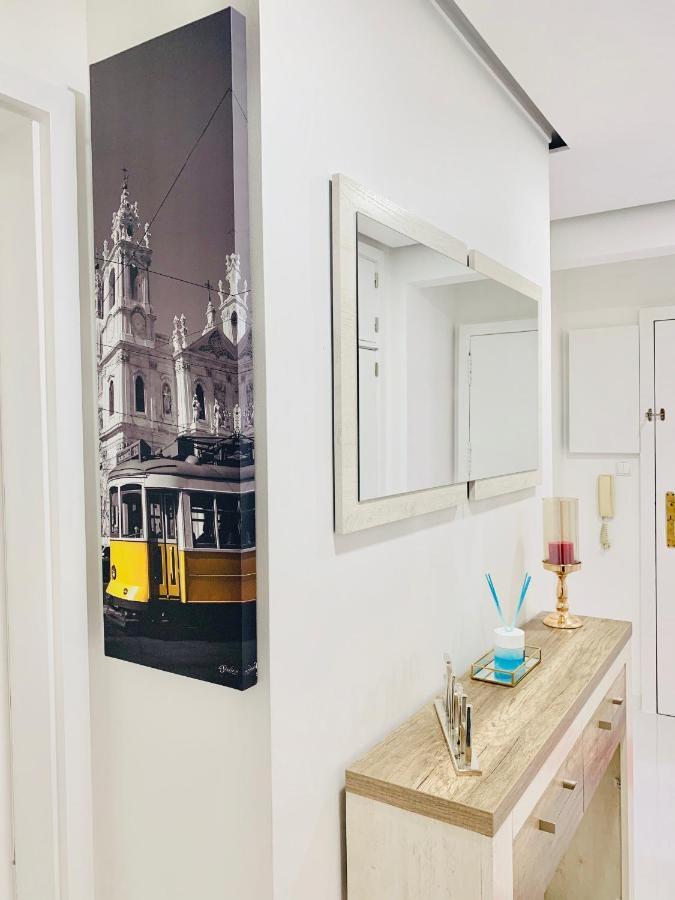 Rooms In Lisbon 3 Min From Metro Bela Vista Exterior photo