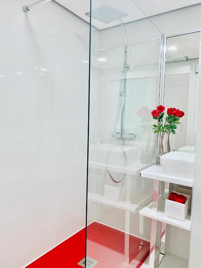 Rooms In Lisbon 3 Min From Metro Bela Vista Exterior photo